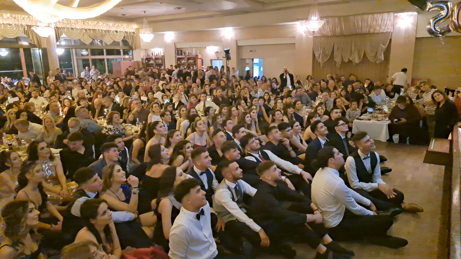 Κέφι, γλέντι, χορός και συγκίνηση στη χοροεσπερίδα του 1ου Ιπποκράτειου Λυκείου Κω (φωτό- βίντεο)