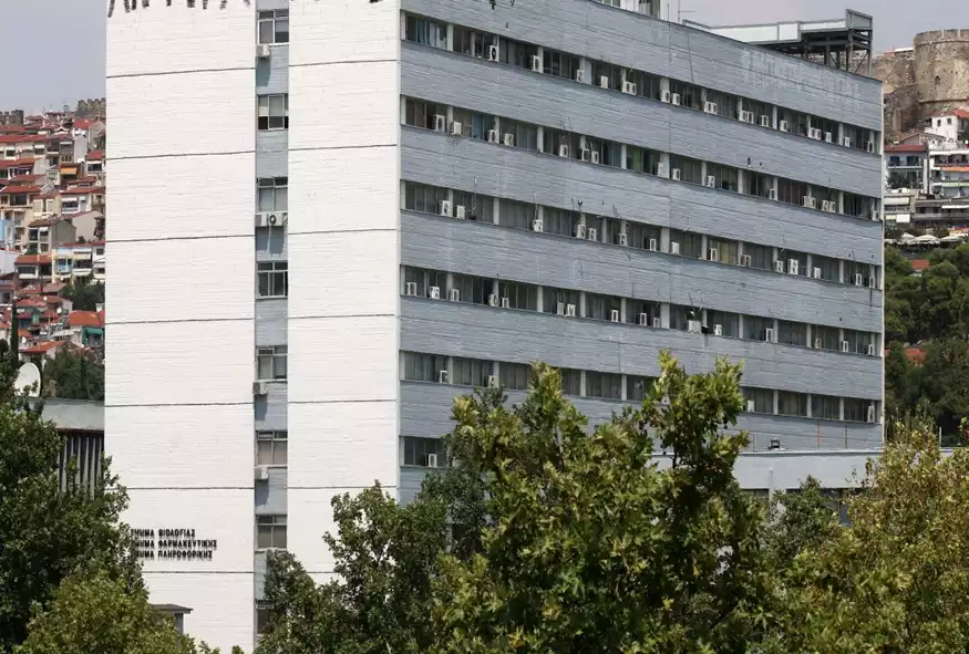 Καθηγήτρια κατήγγειλε ομηρία από φοιτητές επειδή τους έκοψε στο μάθημά της – Τι απαντούν στις κατηγορίες