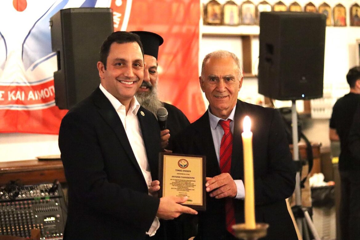 «Ο Αντώνης Γιαννικουρής, τιμήθηκε από τον Σύλλογο Αιμοδοτών Ρόδου για την πολυετή προσφορά του στην εθελοντική αιμοδοσία»