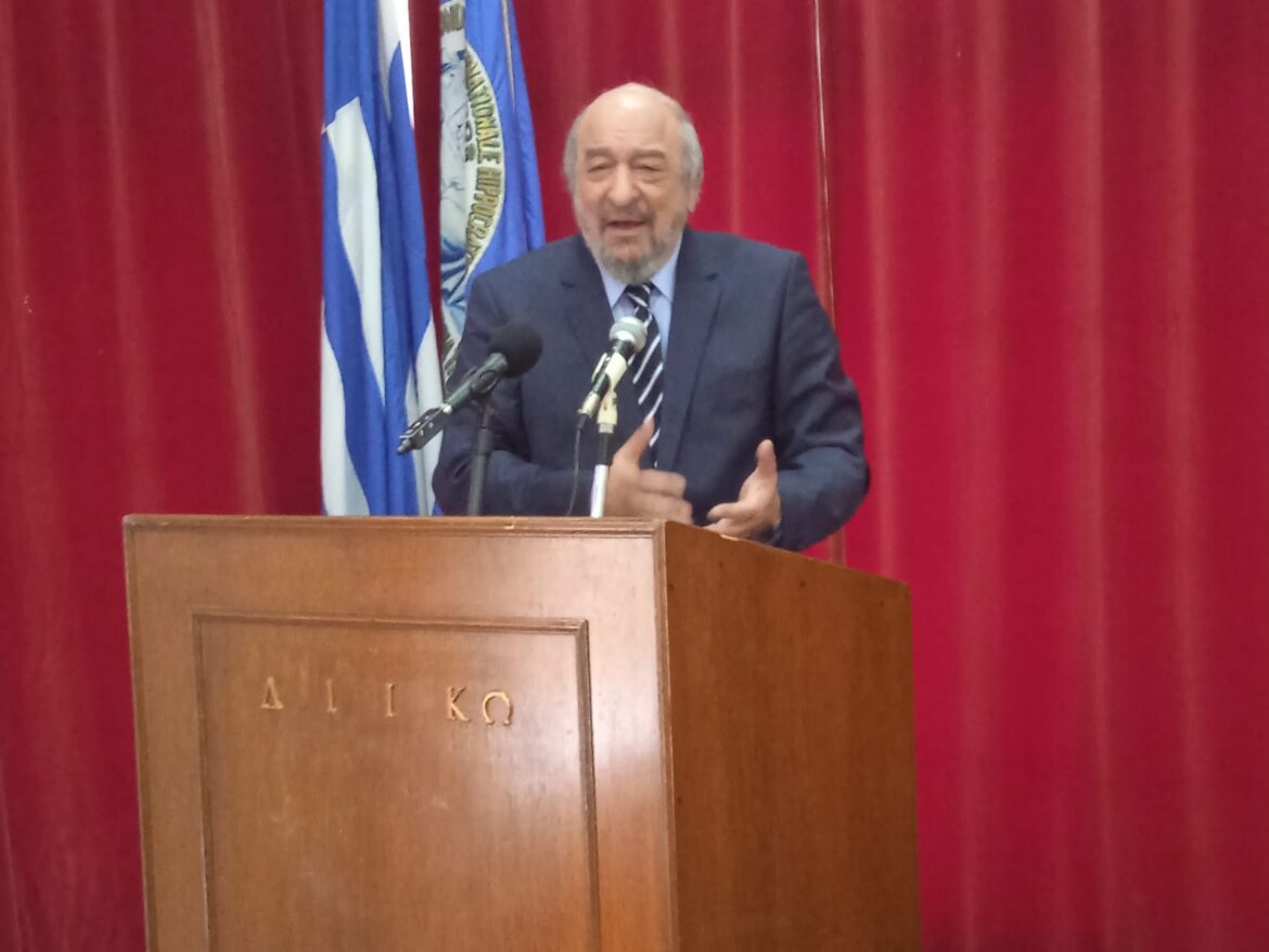 Νικητιάδης: Να γίνει Επιτροπή Δήμου – Περιφέρειας – Υ.Πο. για την αναπαράσταση του Όρκου του Ιπποκράτη