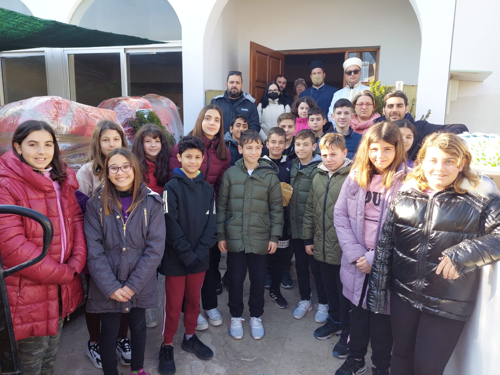 Μαθήματα αγάπης και αλληλεγγύης από το Δημοτικό σχολείο Αντιμάχειας (φωτό-βίντεο)