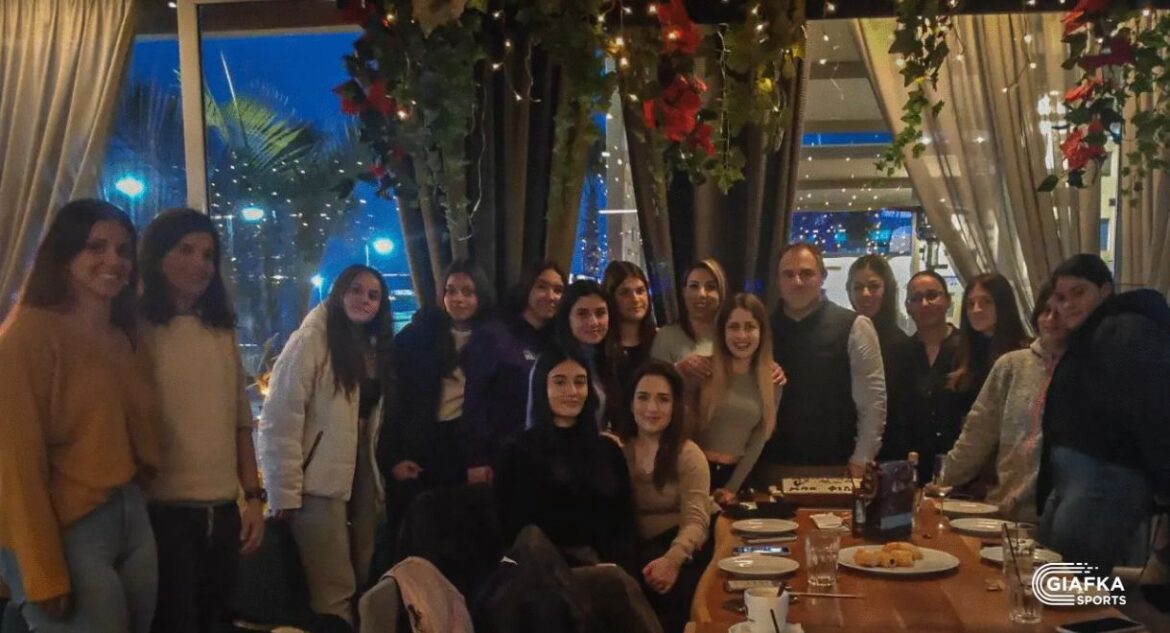 Σε οικογενειακό κλίμα η κοπή της πίτας του Φιλίνου