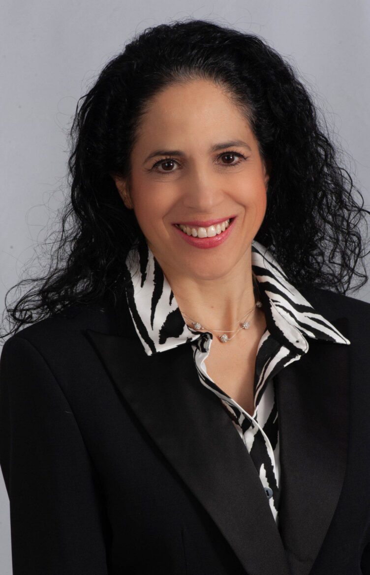 Επίσκεψη Χρύσας Καραγιάννη στο νησί της Σύμης