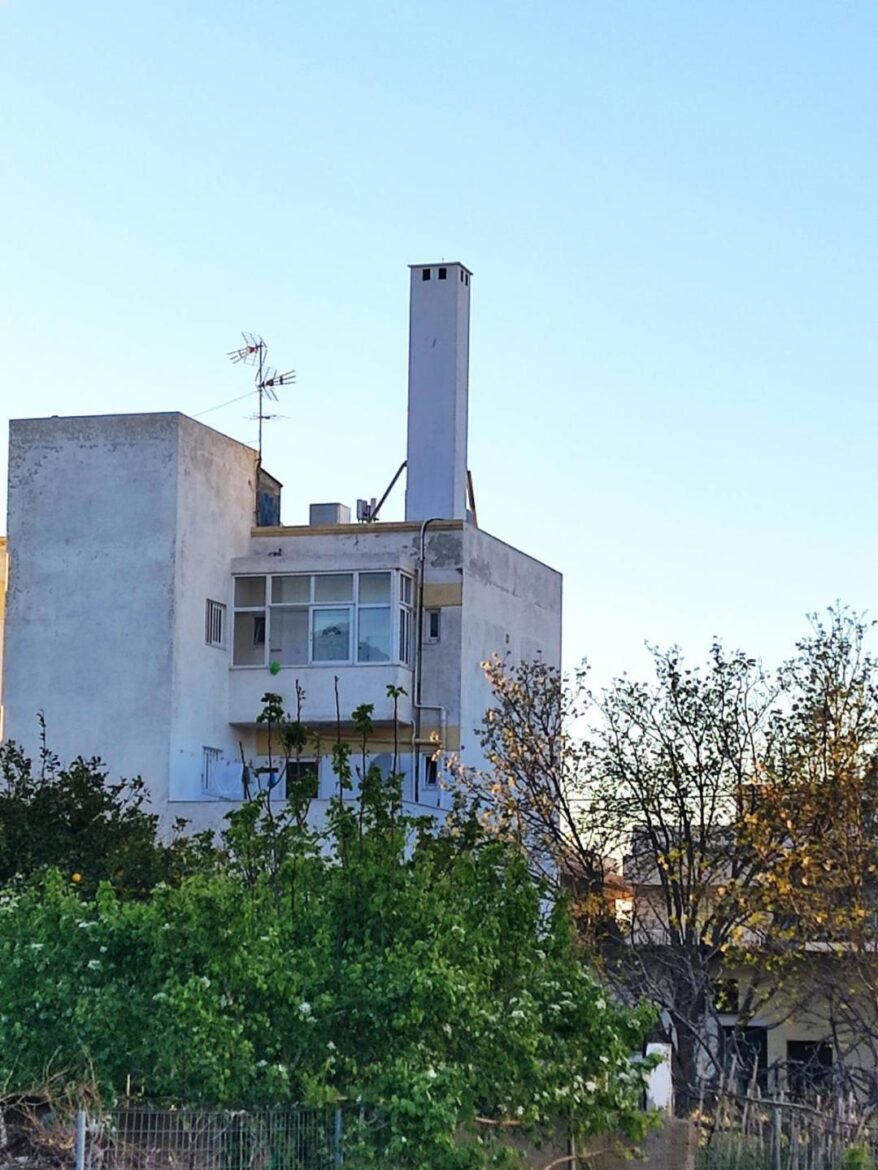 ΣΥΛΛΟΓΗ ΥΠΟΓΡΑΦΩΝ ΚΑΤΟΙΚΩΝ ΚΑΙ ΓΟΝΕΩΝ ΜΑΘΗΤΩΝ ΣΤΟ ΖΗΠΑΡΙ ΓΙΑ ΑΠΟΜΑΚΡΥΝΣΗ ΤΩΝ 2 ΚΕΡΑΙΩΝ ΚΙΝΗΤΗΣ