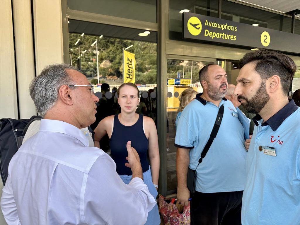 Χρήστος Σταϊκούρας: Μέτρα για τη διευκόλυνση των επιβατών στο αεροδρόμιο της Ρόδου