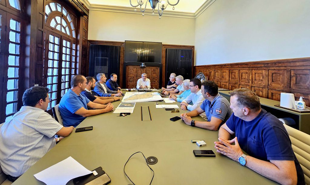 Αναστολή έξι μηνών της είσπραξης βεβαιωμένων οφειλών, φυσικών και νομικών προσώπων, στις πληγείσες από τις πυρκαγιές περιοχές