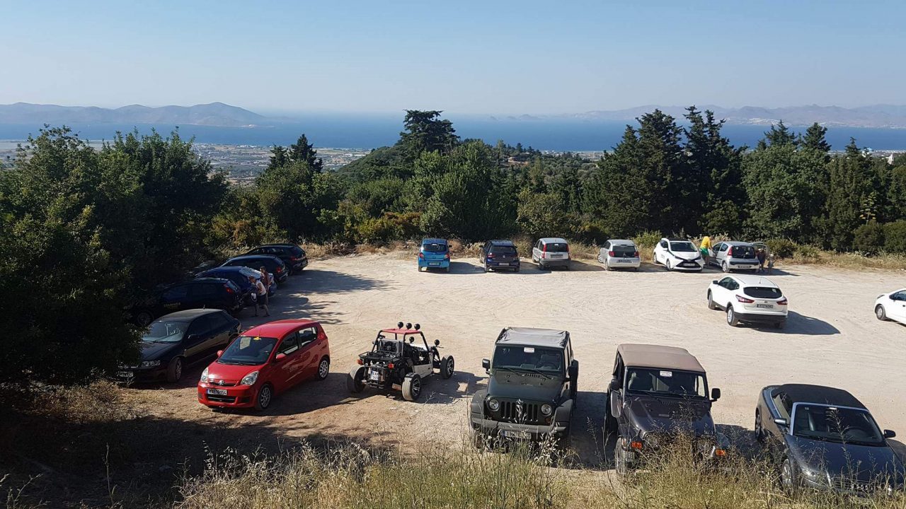 Β. Πατάκος: Πως ο δήμος που μισθώνει ένα ακίνητο από το 2014, εις βάρος μου, με 1200 ευρώ το μήνα, δεν μπορεί να καταφέρει να νομιμοποιήσει τη λειτουργία του;