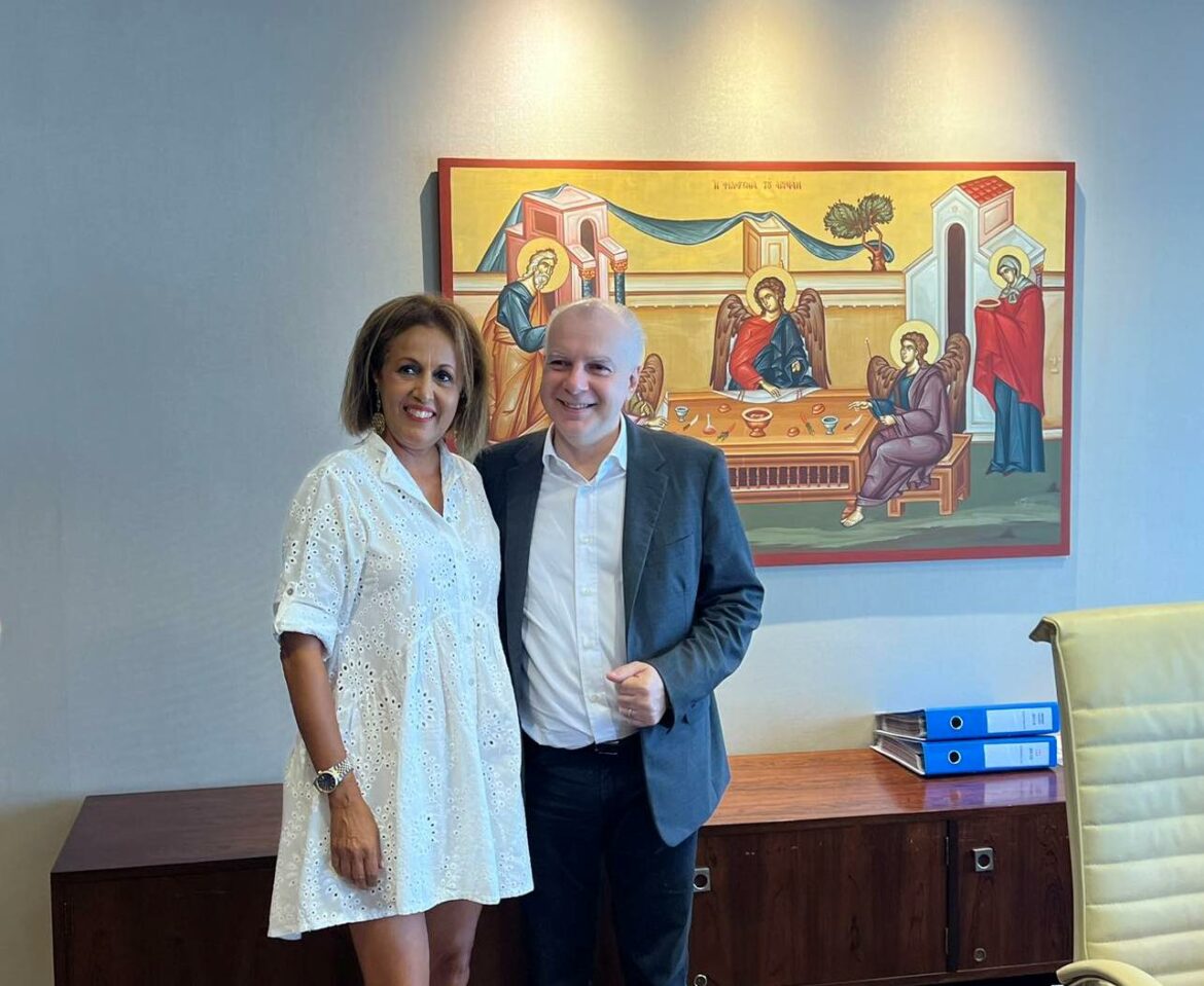 Υποψήφια με τον Αντώνη Καμπουράκη η Ελευθερία Οίκουτα