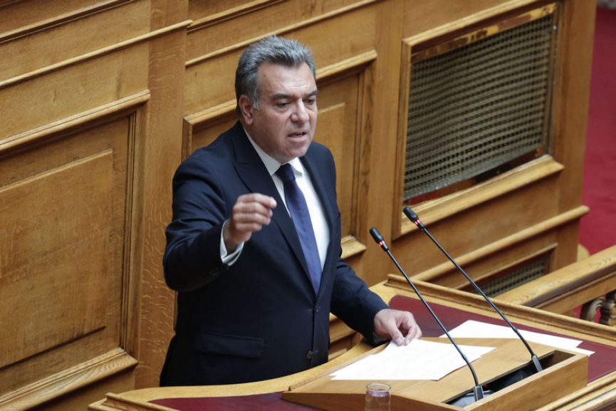 ΜΑΝΟΣ ΚΟΝΣΟΛΑΣ: «Επτά προτάσεις για να ενισχυθεί η βιωσιμότητα και η ανταγωνιστικότητα του κλάδου των ταξί»