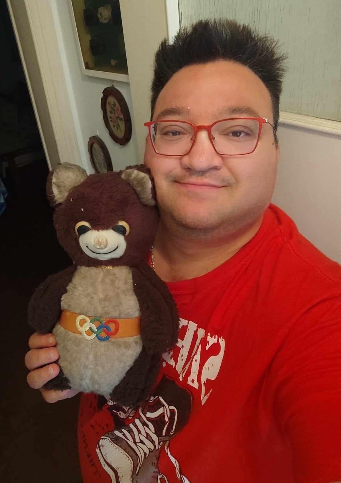 ΘΛΙΨΗ: Το πικρό «αντίο» στον αγαπημένο μας φίλο Δημήτρη Μαχαίρα.