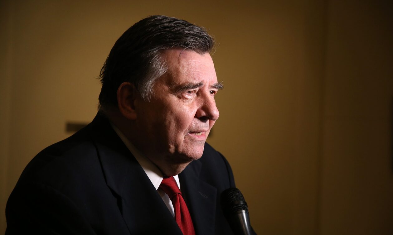 Ο Γιώργος Καρατζαφέρης στον Έκφραση97 (ΒΙΝΤΕΟ)