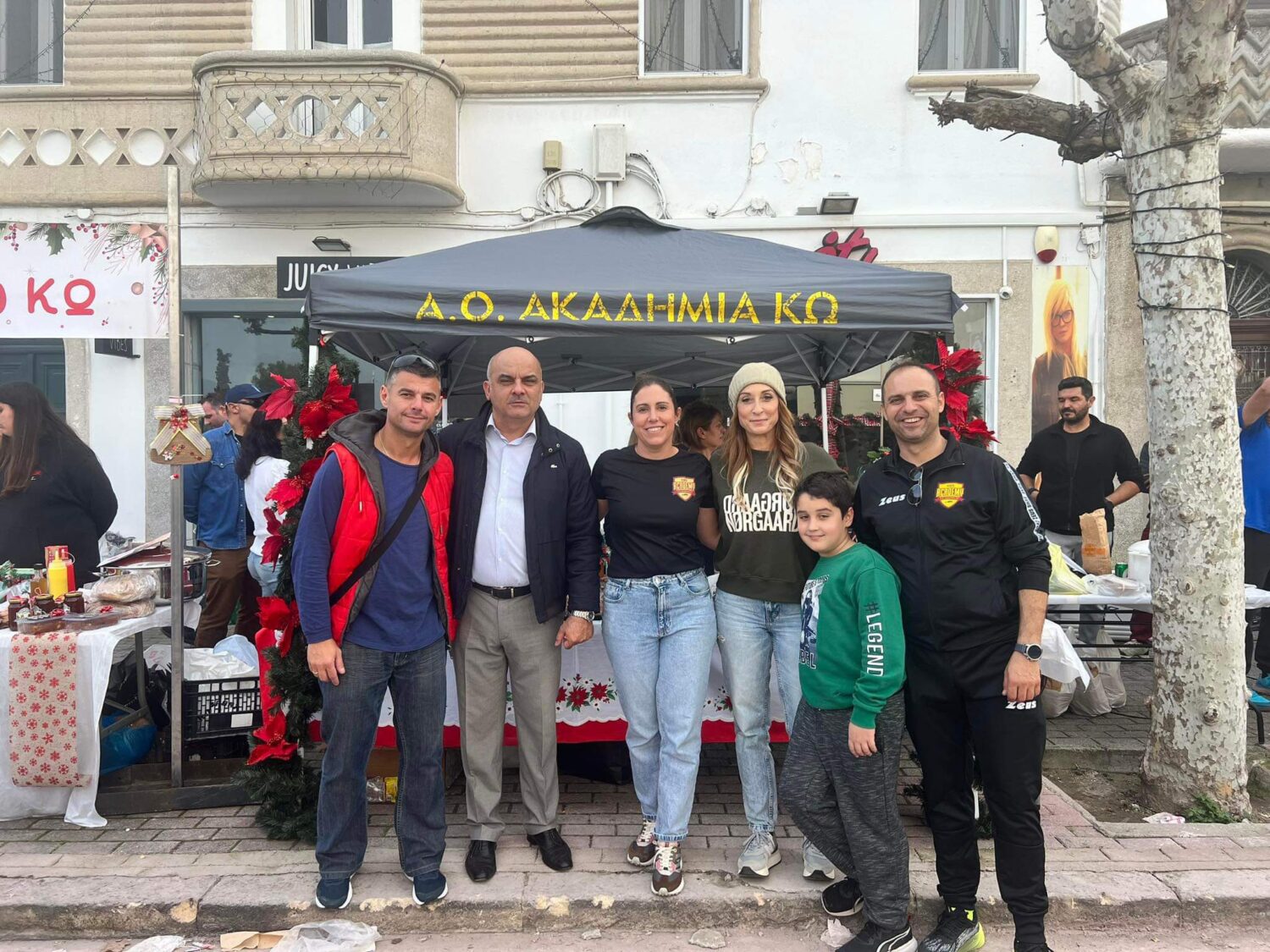 Η Ακαδημία Κω συμμετείχε στο Χριστουγεννιάτικο Παζάρι στην Κω