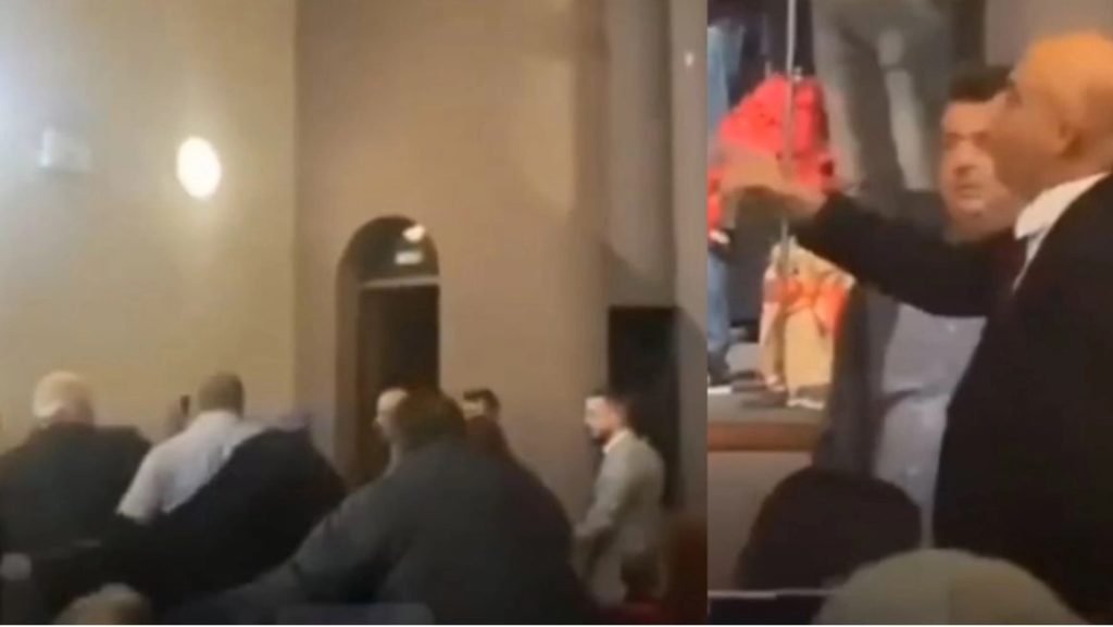 Λέρος: Επεισοδιακή η ορκωμοσία του νέου δημοτικού συμβουλίου με προπηλακισμούς, σπρωξίματα και βρισιές – Δείτε βίντεο