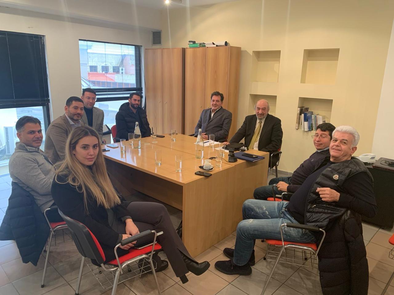 Συνάντηση Νικητιάδη με το ΔΣ της Ένωσης Ξενοδόχων Ρόδου σε θερμό κλίμα