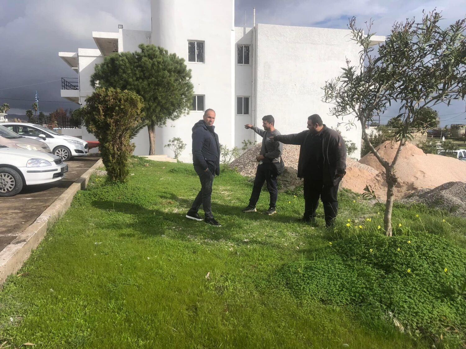 Ολοκληρώθηκε η παρέμβαση από το Περιφερειακό Φυτώριο Νοτίου Αιγαίου στην Έδρα της Δημοτικής Κοινότητας Νότιας Ρόδου