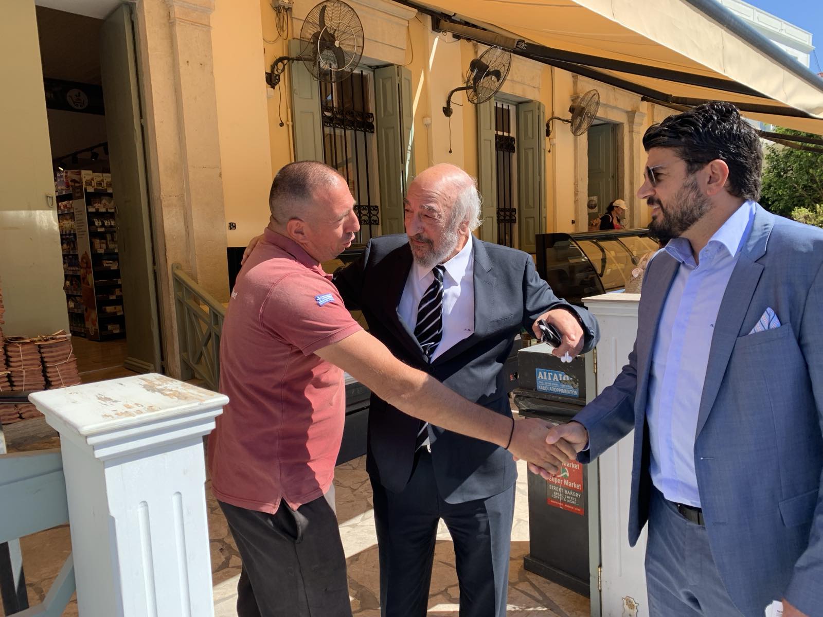 Στη Σύμη ο Γ.Νικητιάδης εκπροσωπώντας το ΠΑΣΟΚ στην επέτειο της 8ης Μαΐου 1945