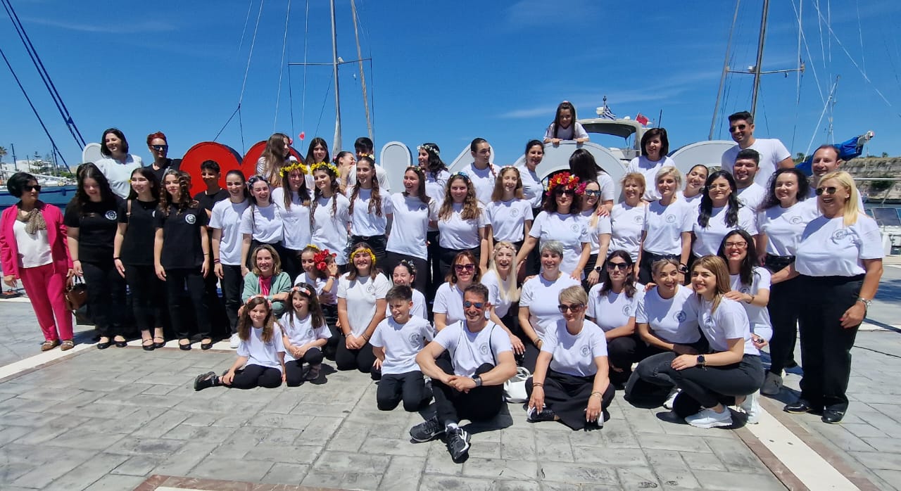 Εντυπωσιακοί χορευτικοί κύκλοι από τα Λ.Ε. Κω & Καρδάμαινας στο λιμάνι της Κω