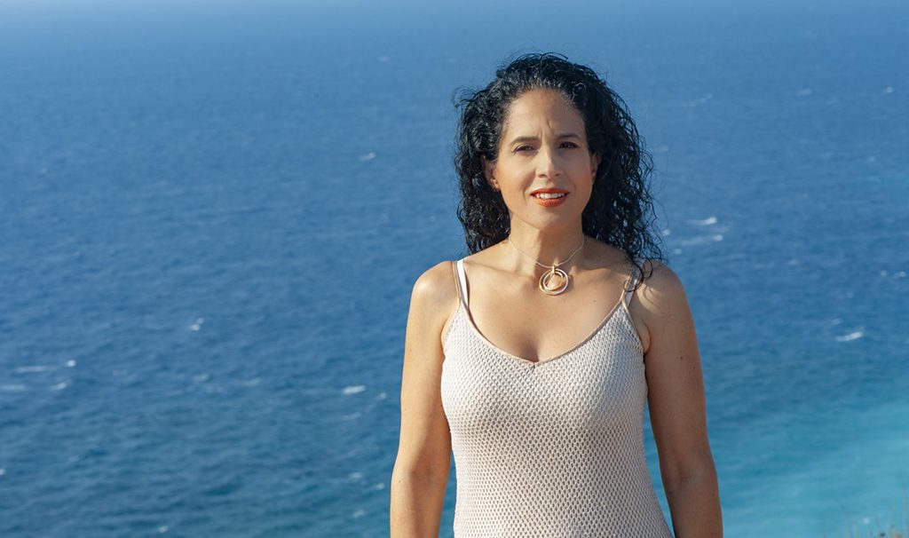 «Ποιος τελικά λέει Άρες Μάρες Κουκουνάρες; »