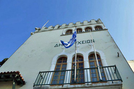 Ο Δήμος Κω φιλοξενεί στη “Μαρίνα” την Παιδίατρο και τους δύο διασώστες του ΕΚΑΒ