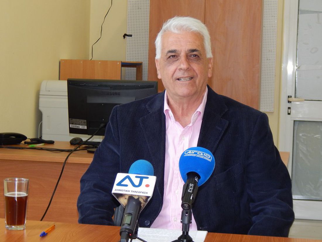 Στα παγκάκια του Κάστρου έκατσε δίπλα μου ο Ντε Λαστίκ