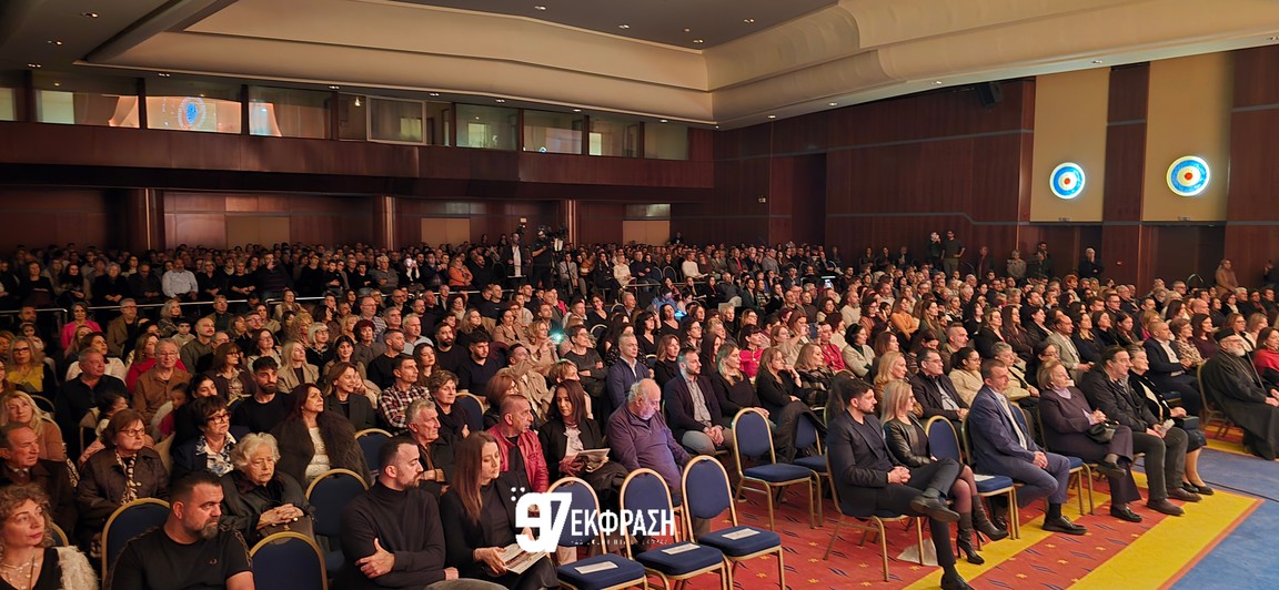 Η Φιλαρμονική «Παναγιώτης Τσακανιάς» καθήλωσε το κοινό στην συναυλία – αφιέρωμα στον Σταμάτη Κραουνάκη (photos&video)