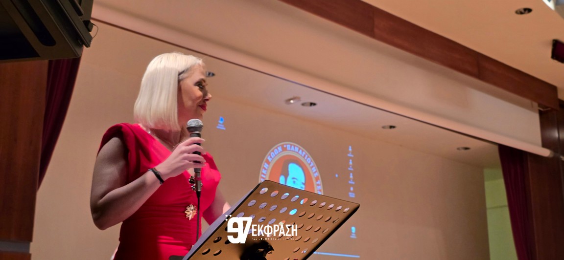 Η Φιλαρμονική «Παναγιώτης Τσακανιάς» καθήλωσε το κοινό στην συναυλία – αφιέρωμα στον Σταμάτη Κραουνάκη (photos&video)