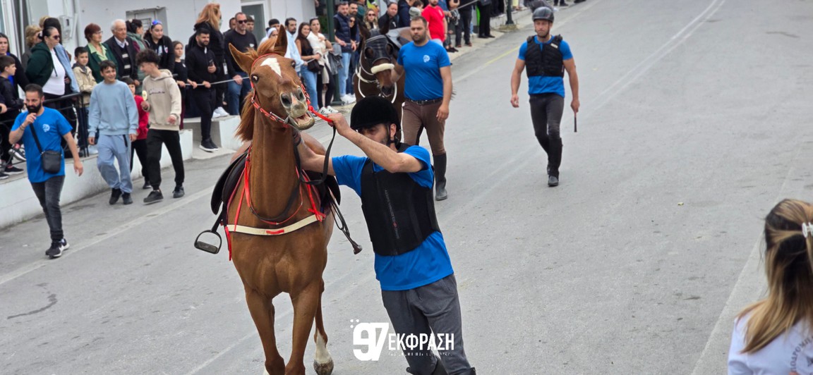 Με εντυπωσιακές ιπποδρομίες και διπλή πρωτιά κορυφώθηκε η γιορτή του Άη Γιώργη στο Πυλί