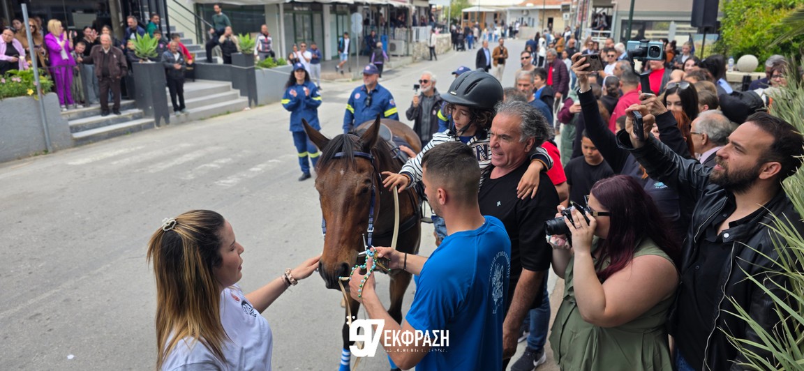 Με εντυπωσιακές ιπποδρομίες και διπλή πρωτιά κορυφώθηκε η γιορτή του Άη Γιώργη στο Πυλί