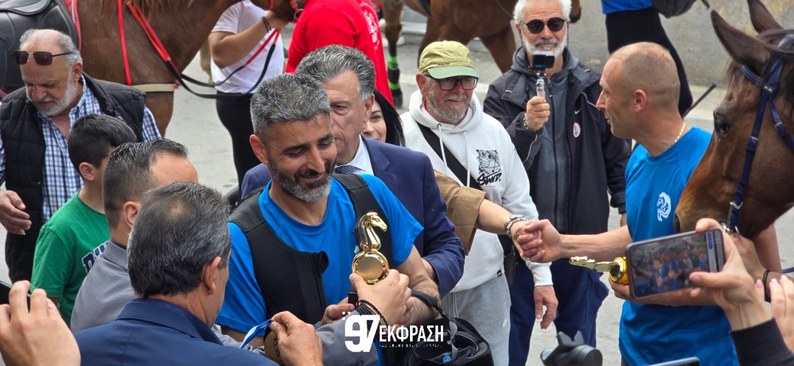 Με εντυπωσιακές ιπποδρομίες και διπλή πρωτιά κορυφώθηκε η γιορτή του Άη Γιώργη στο Πυλί