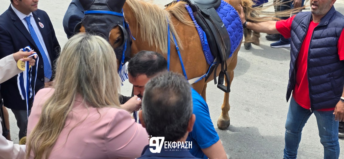 Με εντυπωσιακές ιπποδρομίες και διπλή πρωτιά κορυφώθηκε η γιορτή του Άη Γιώργη στο Πυλί