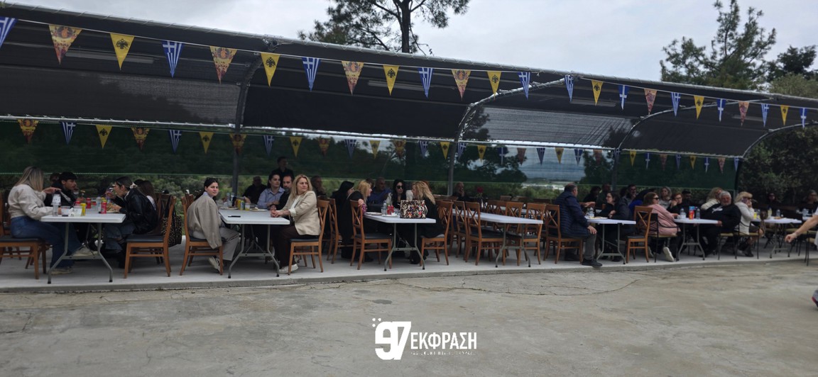 Πλήθος πιστών στο παραδοσιακό γλέντι του πανηγυριού του Αγ. Γεωργίου ‘Μαυροκάμπια’ (Photos & Video)