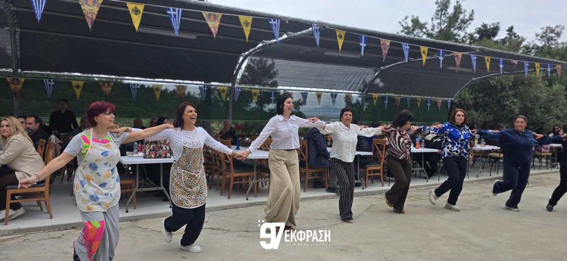 Πλήθος πιστών στο παραδοσιακό γλέντι του πανηγυριού του Αγ. Γεωργίου ‘Μαυροκάμπια’ (Photos & Video)
