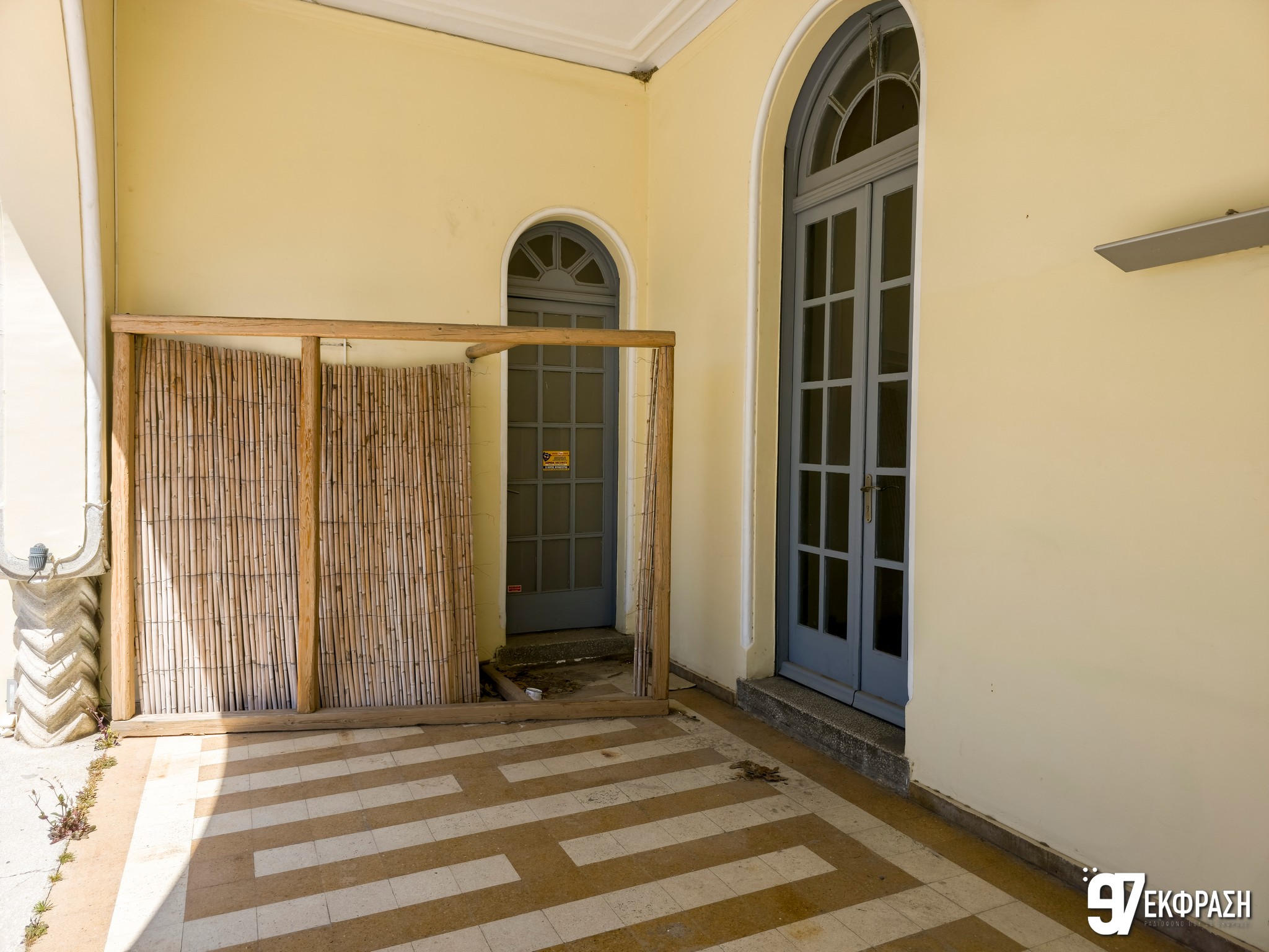 Τέλος στο αδιέξοδο για το ιστορικό «Αύρα» – Προς νέο διαγωνισμό το ακίνητο-φιλέτο της παραλιακής