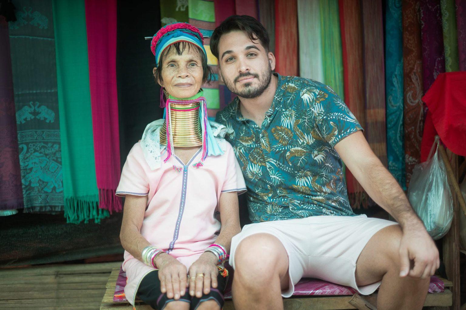 Μιχαήλ-Άγγελος Σαρηγιάννης: Ο φωτογράφος που «κυνηγά» τις αντιθέσεις του πλανήτη – Από τις φαβέλες της Βραζιλίας στους «κανίβαλους» της Ινδίας [Video]