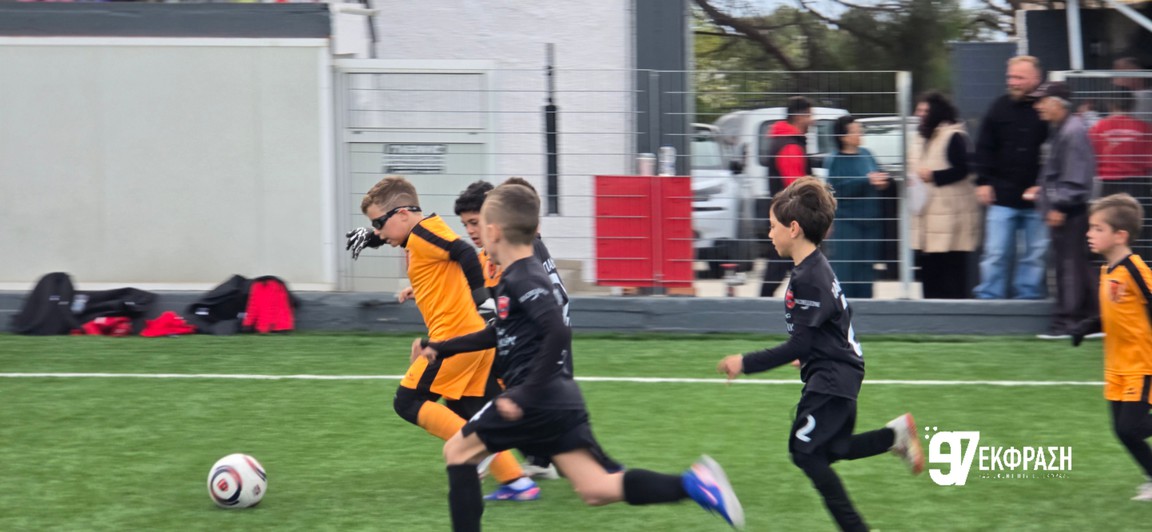 Τα εγκαίνια του γηπέδου Αγίων Αποστόλων Ρόδου και η πρώτη σέντρα από τον Αλέξανδρο Κολιάδη (photos & video)