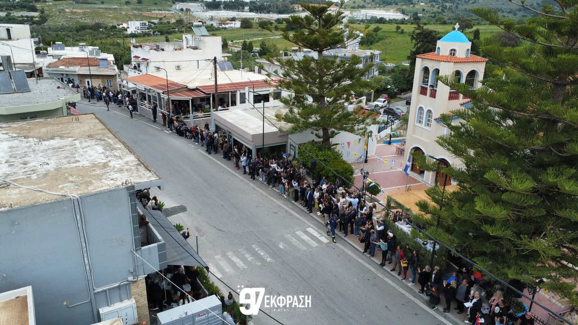 Με εντυπωσιακές ιπποδρομίες και διπλή πρωτιά κορυφώθηκε η γιορτή του Άη Γιώργη στο Πυλί