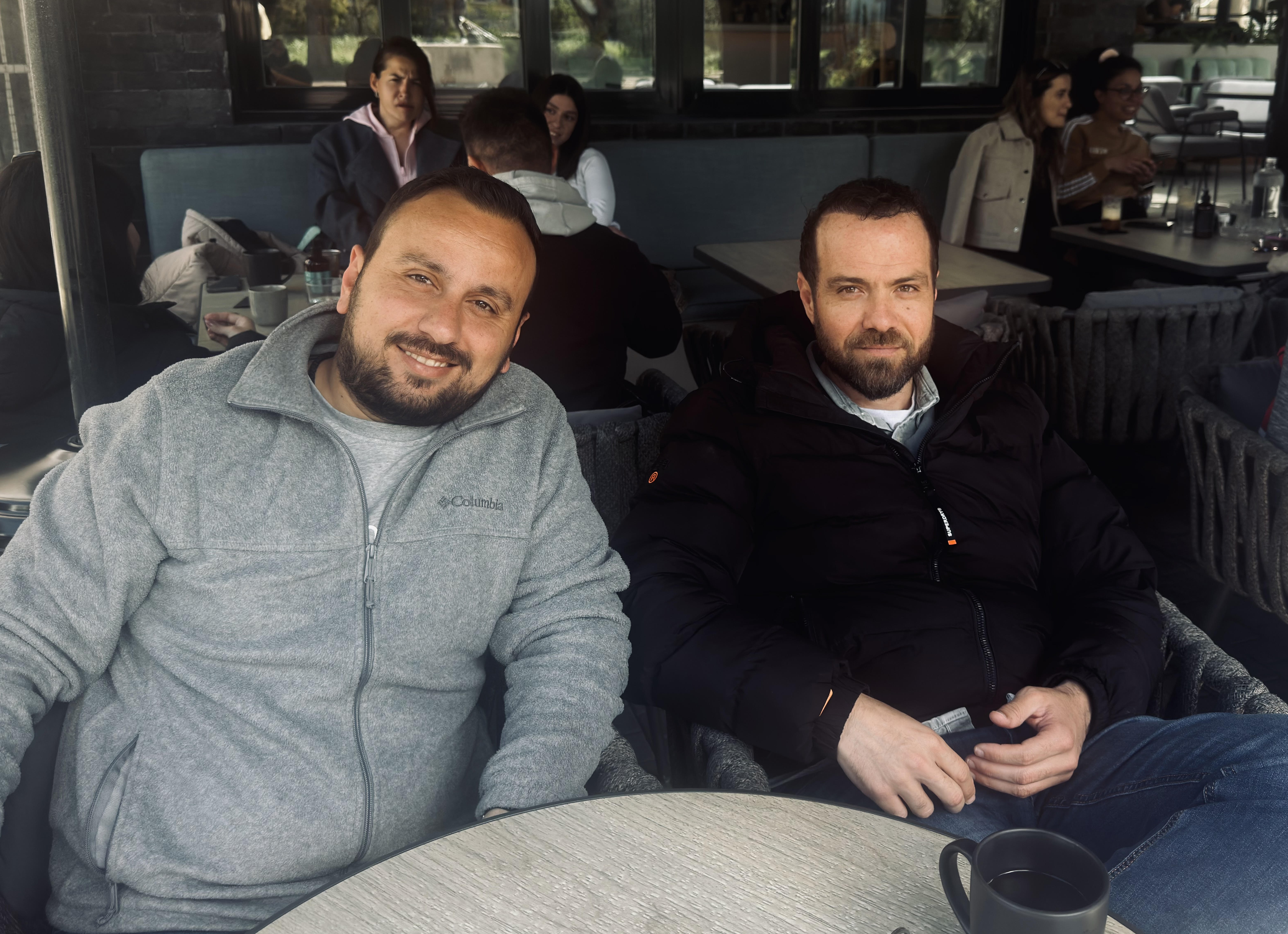 «Κύκλοι λένε»: Ναβροζίδης – Χατζηχριστοφής – Από το «Error 404» στην «πίπα» της ειρήνης