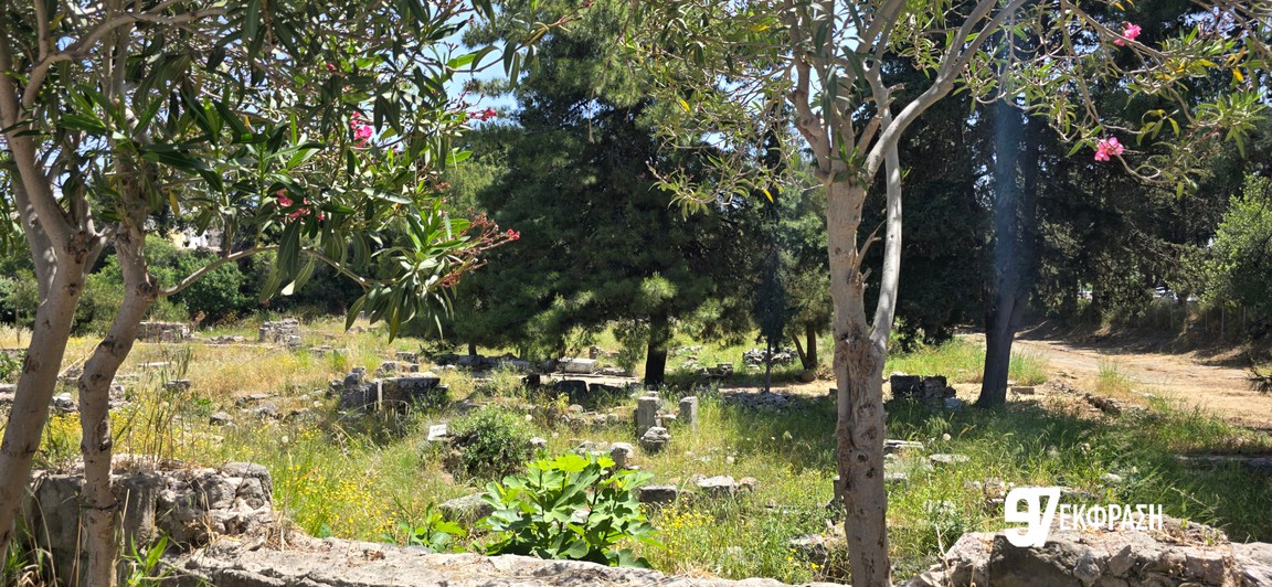 Αποκαρδιωτική εικόνα στους Αρχαιολογικούς Θησαυρούς της Κω: Σκουπίδια και αδιαφορία «πνίγουν» την ιστορία μας (Photos & Video)