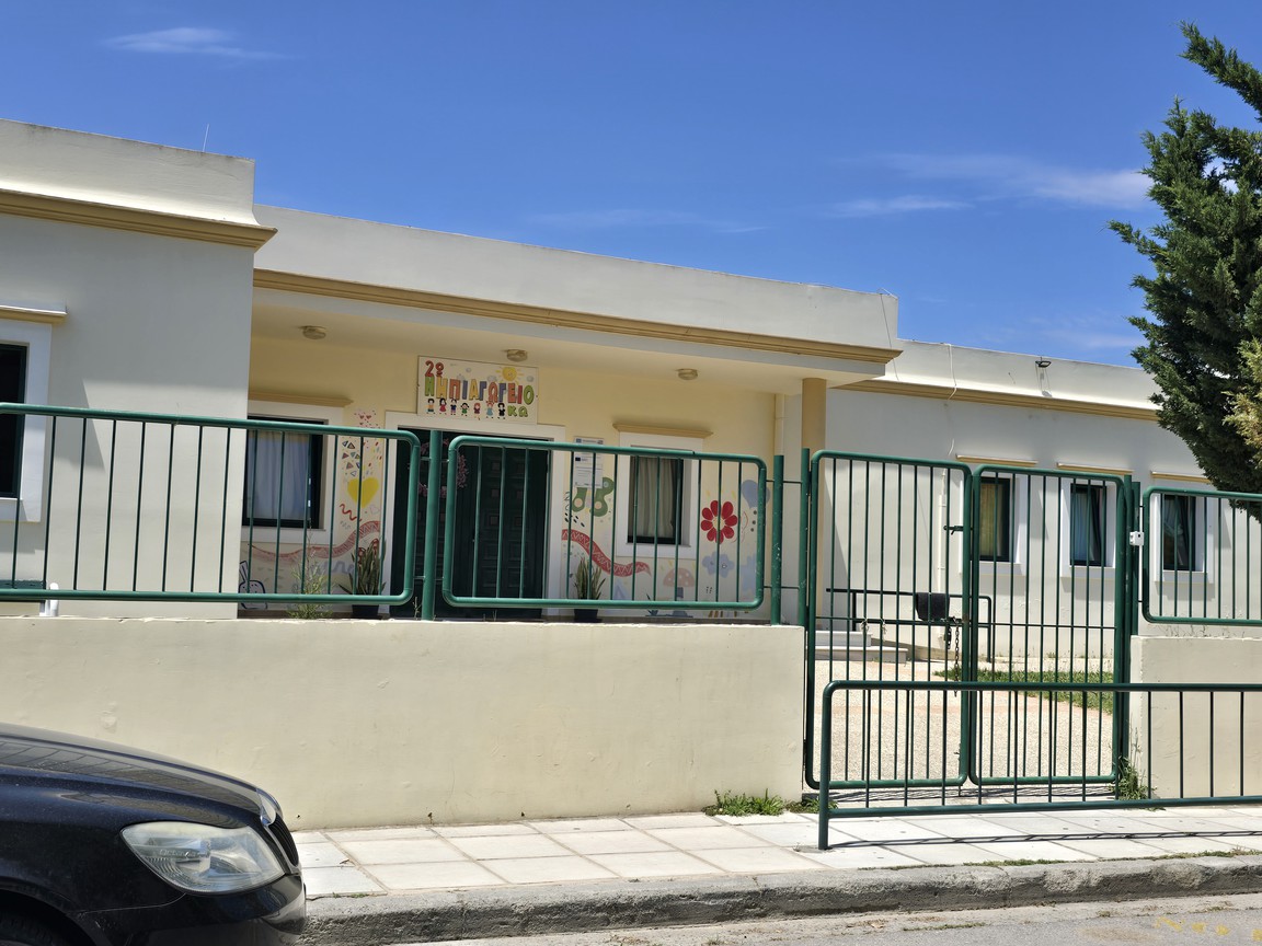 Κραυγή Απόγνωσης από τους Γονείς του 2ου Νηπιαγωγείου Κω: «Παράνομες και επικίνδυνες οι συνθήκες για τα παιδιά μας» (Photos)