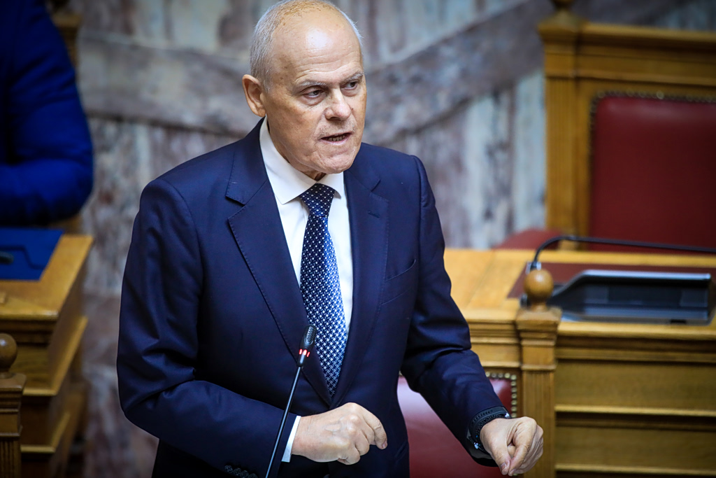 Συλλυπητήρια του Νίκου Ανδρουλάκη για τον θάνατο του Νίκου Ταγαρά Συλλυπητήρια του Νίκου Ανδρουλάκη για τον θάνατο του Νίκου Ταγαρά