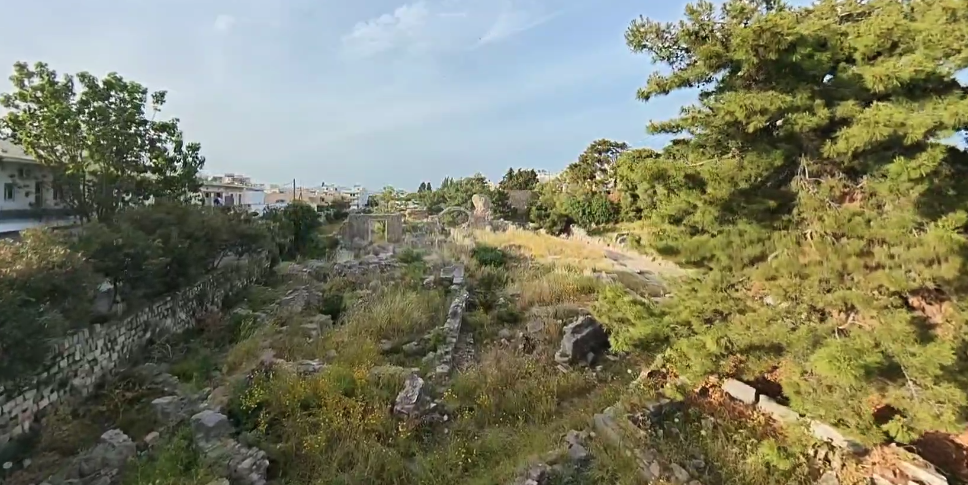 Αποκαρδιωτική εικόνα στους Αρχαιολογικούς Θησαυρούς της Κω: Σκουπίδια και αδιαφορία «πνίγουν» την ιστορία μας (Photos & Video)