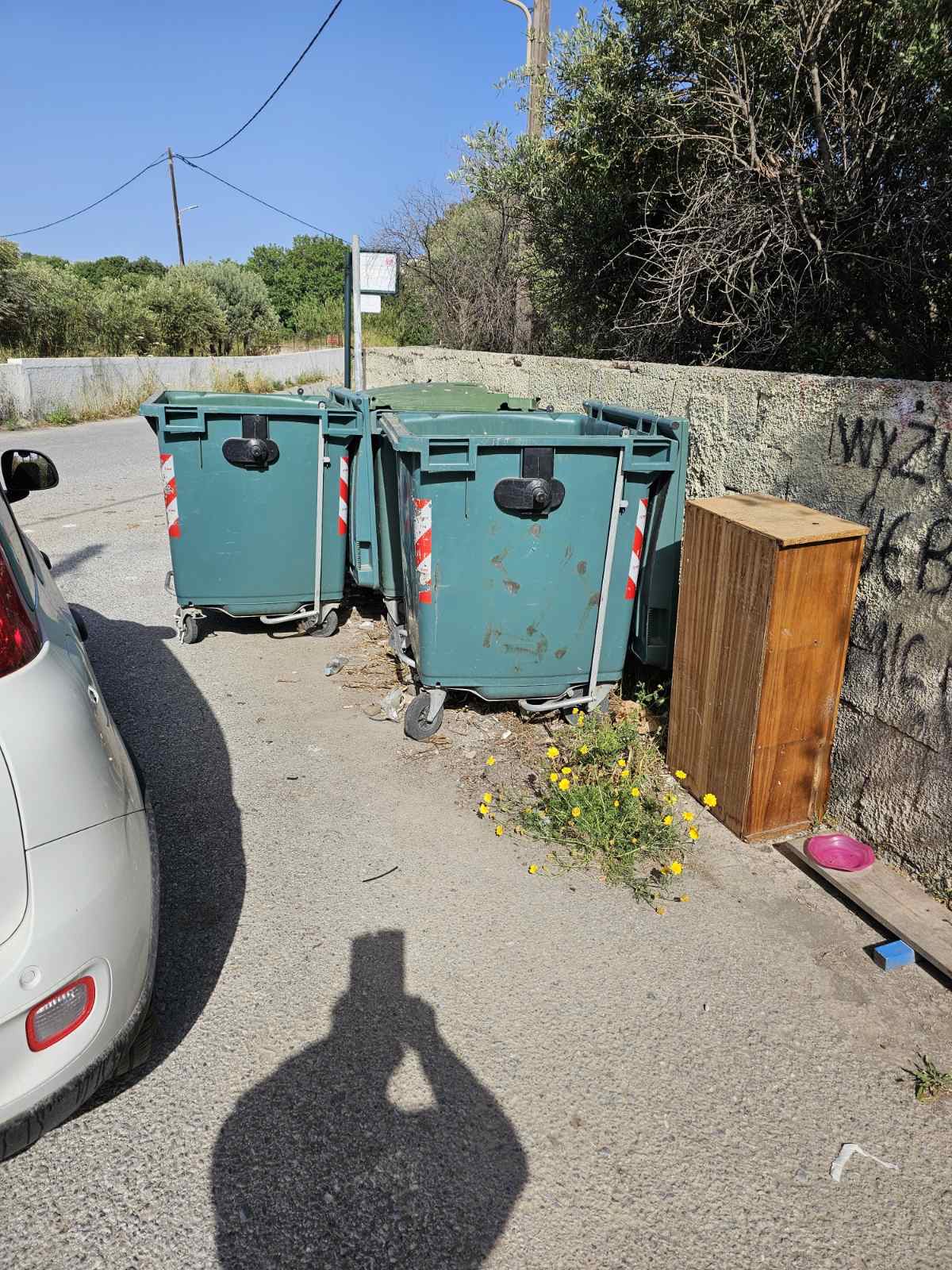 Κακό Πρινάρι: Προβληματισμός για τη συσσώρευση απορριμμάτων και ογκωδών αντικειμένων