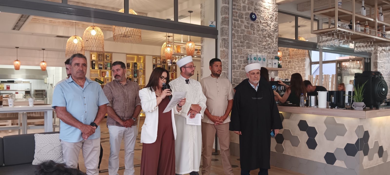 Γιορτή ενότητας και θρησκευτικής κατάνυξης: Το Βακούφ Κω τίμησε το Κουρμπάν Μπαϊράμι στο «Nissi Beach» (Photos) Γιορτή ενότητας και θρησκευτικής κατάνυξης: Το Βακούφ Κω τίμησε το Κουρμπάν Μπαϊράμι στο «Nissi Beach» (Photos)