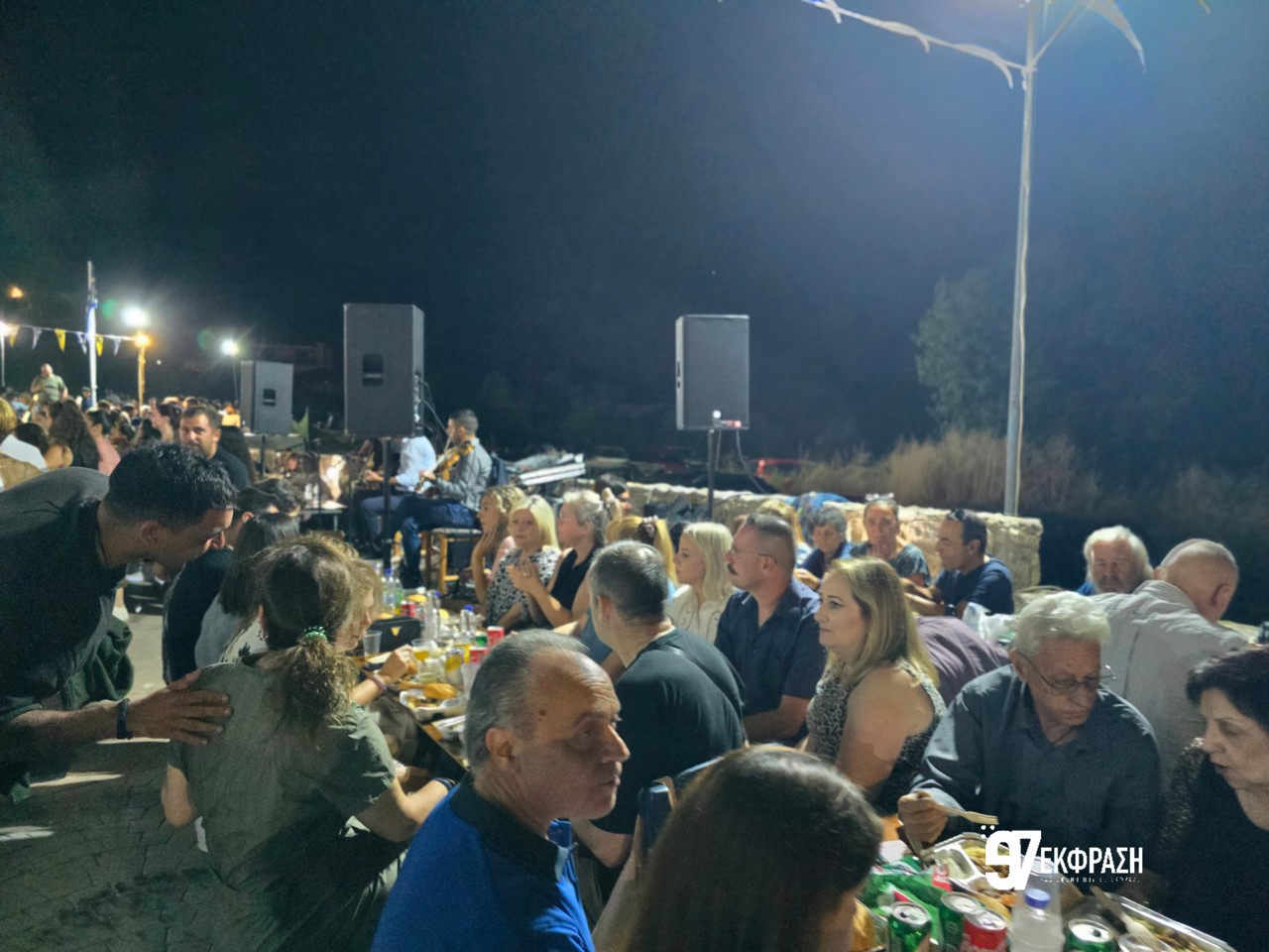 Κοσμοσυρροή στο πανηγύρι των Αγίων Πάντων στο Παραδείσι – Κατάνυξη, κέφι και μουσική τα χαρακτηριστικά της βραδιάς (Φωτο)