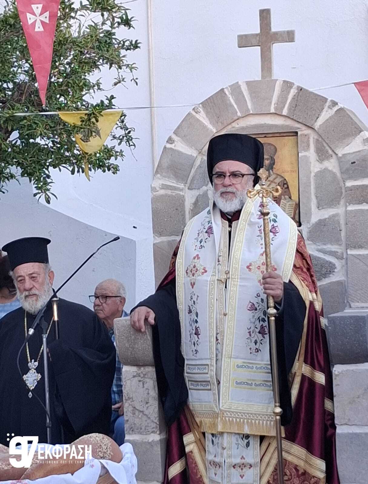 Με λαμπρότητα τιμήθηκε ο Άγιος Νικήτας στη Νίσυρο: Πλήθος πιστών στην περιφορά και το παραδοσιακό πανηγύρι (Φωτορεπορτάζ του Ε97)