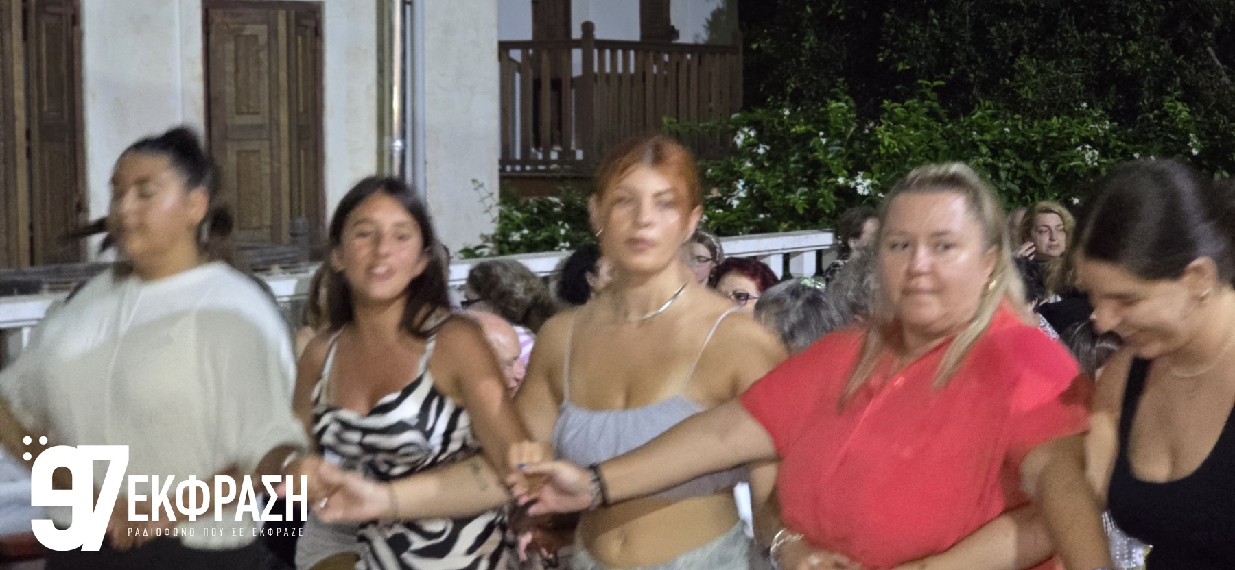 Με λαμπρότητα τιμήθηκε ο Άγιος Νικήτας στη Νίσυρο: Πλήθος πιστών στην περιφορά και το παραδοσιακό πανηγύρι (Φωτορεπορτάζ του Ε97)