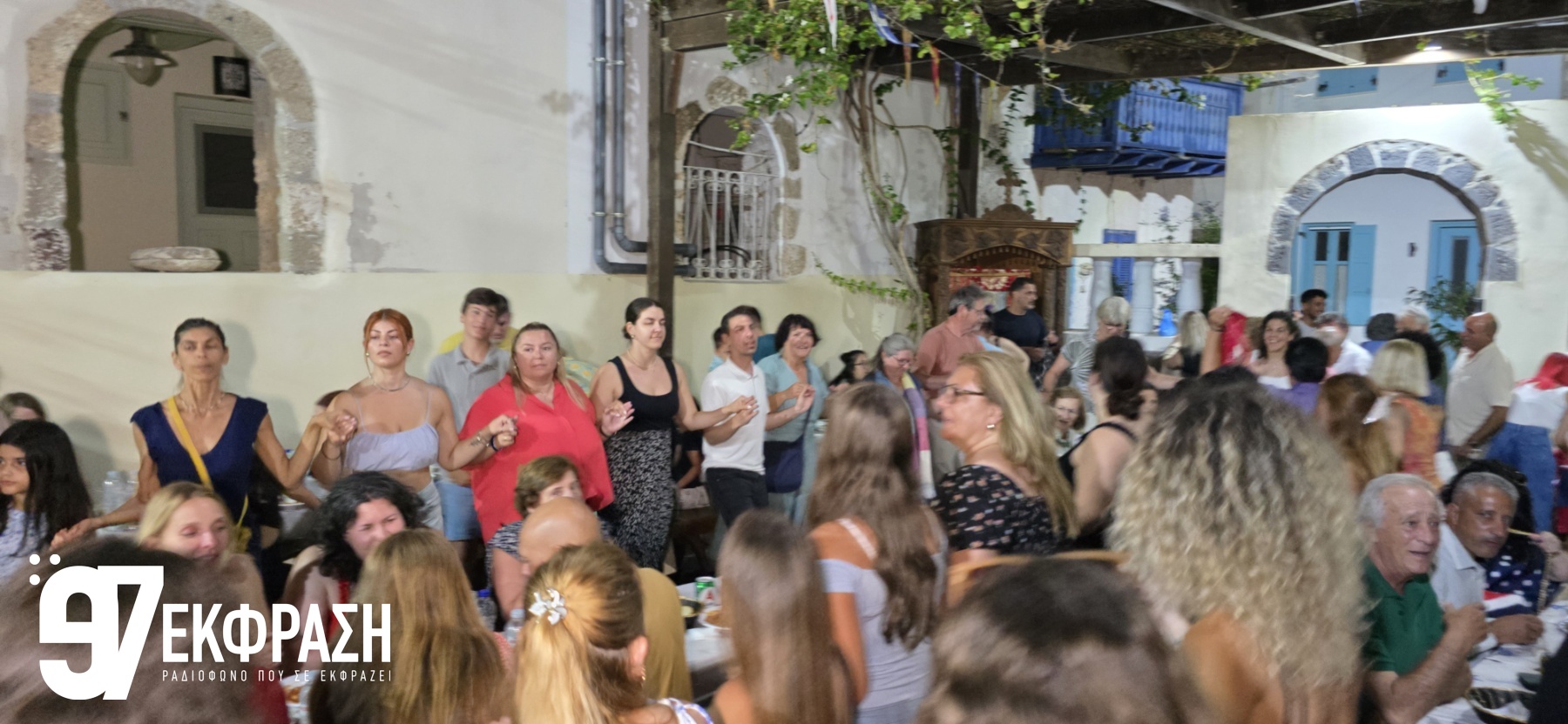 Με λαμπρότητα τιμήθηκε ο Άγιος Νικήτας στη Νίσυρο: Πλήθος πιστών στην περιφορά και το παραδοσιακό πανηγύρι (Φωτορεπορτάζ του Ε97)