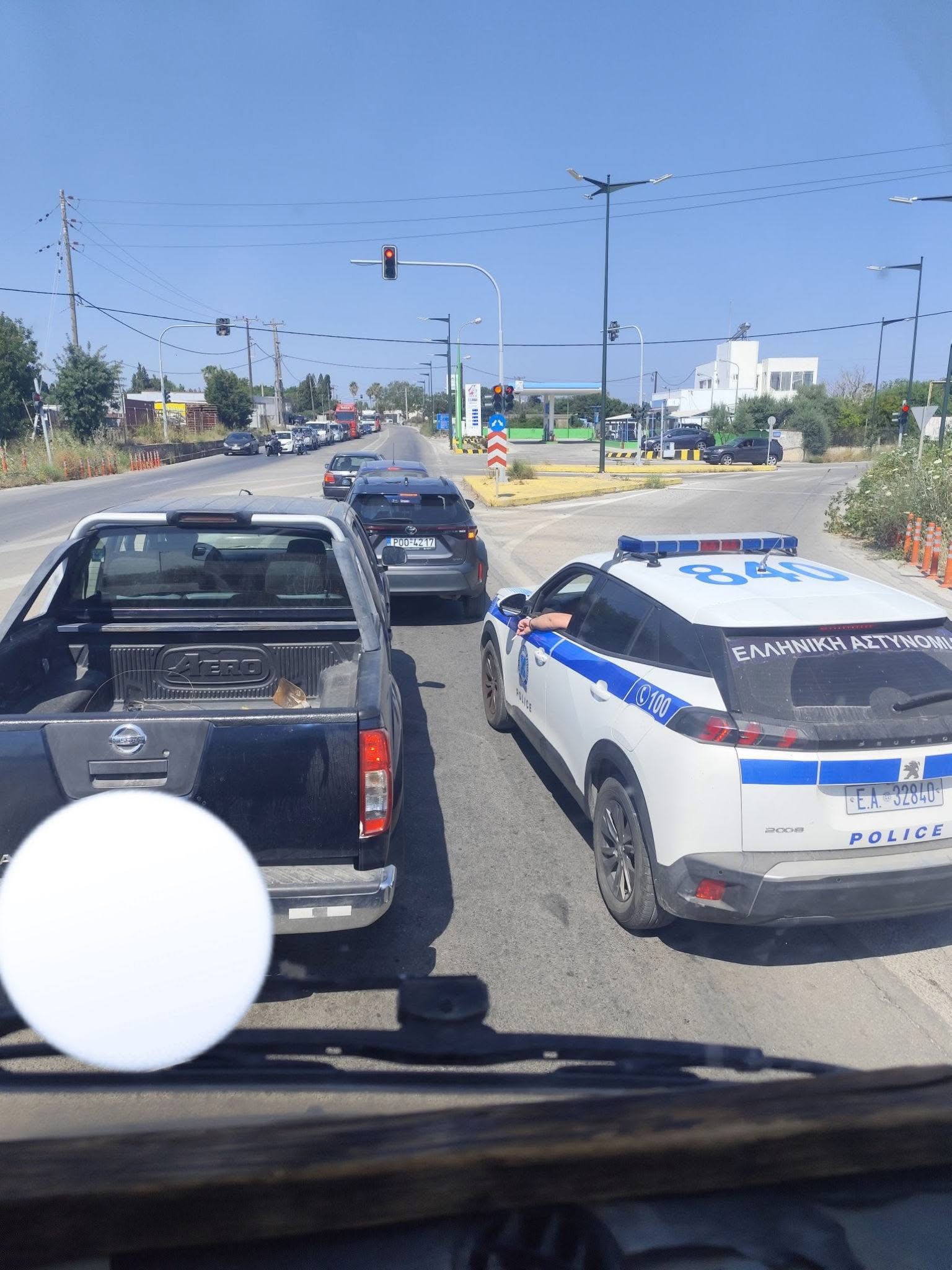 Καταγγελία για επικίνδυνη οδήγηση και παράβαση από περιπολικό στην Κω (Photos)
