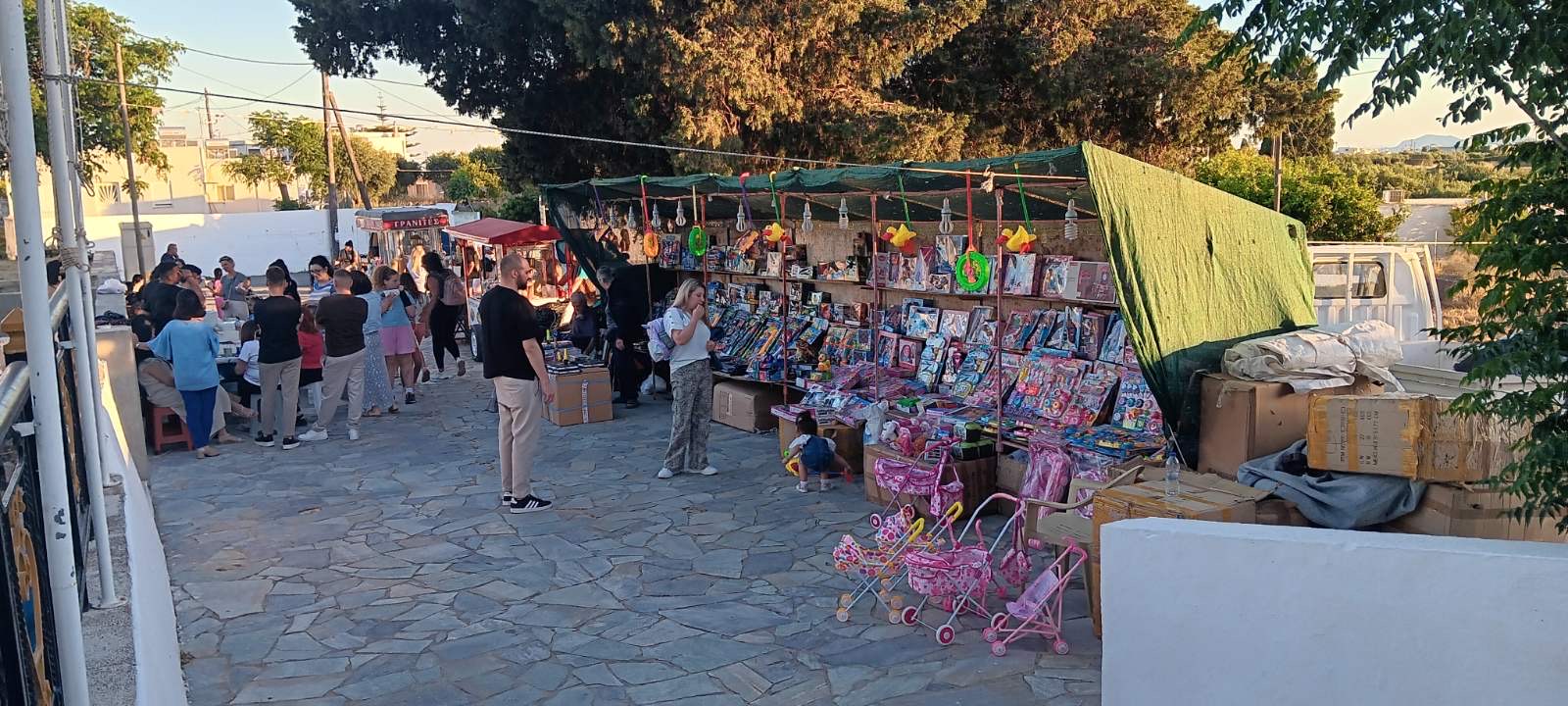 Μεγάλη επιτυχία και αθρόα προσέλευση στο πανηγύρι της Αγίας Τριάδας στην Αντιμάχεια (photos)