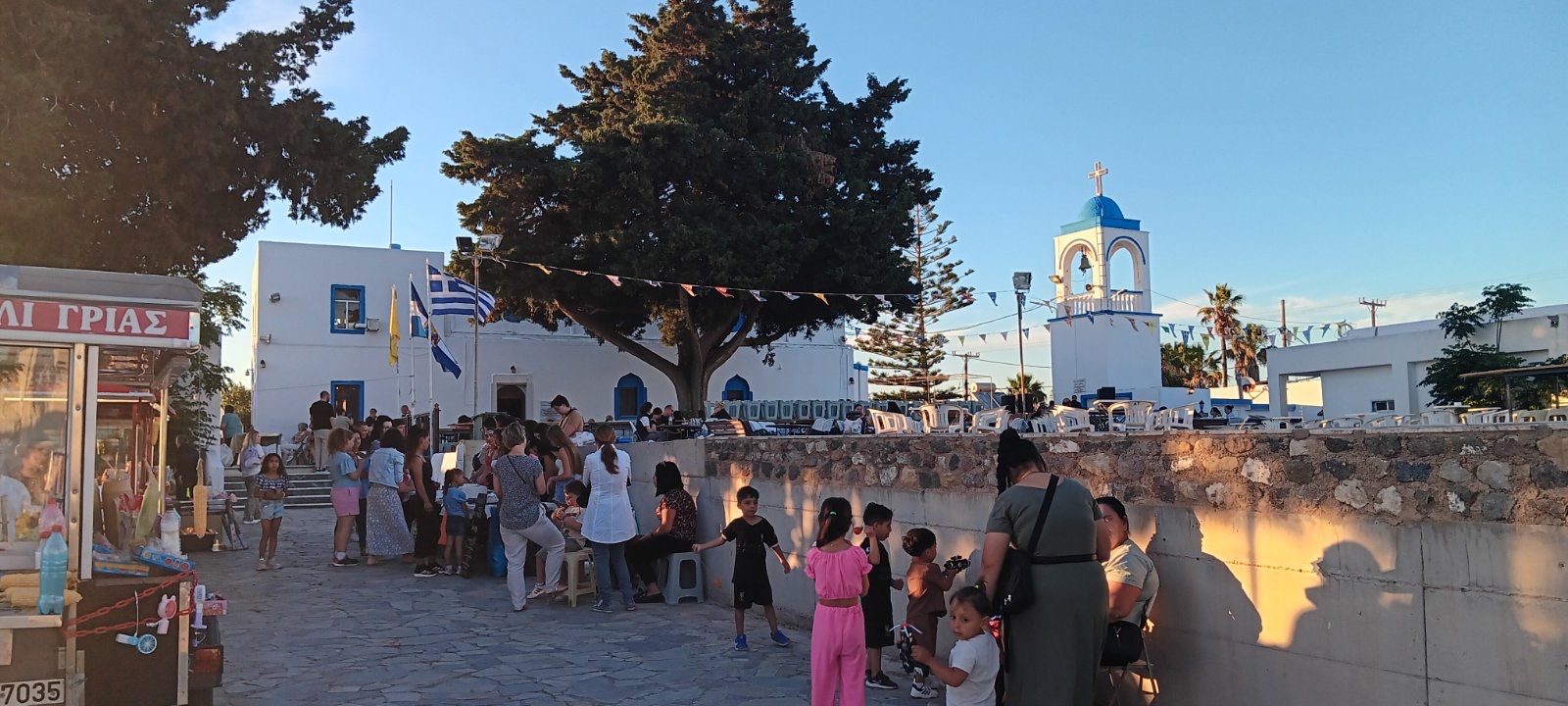 Μεγάλη επιτυχία και αθρόα προσέλευση στο πανηγύρι της Αγίας Τριάδας στην Αντιμάχεια (photos)